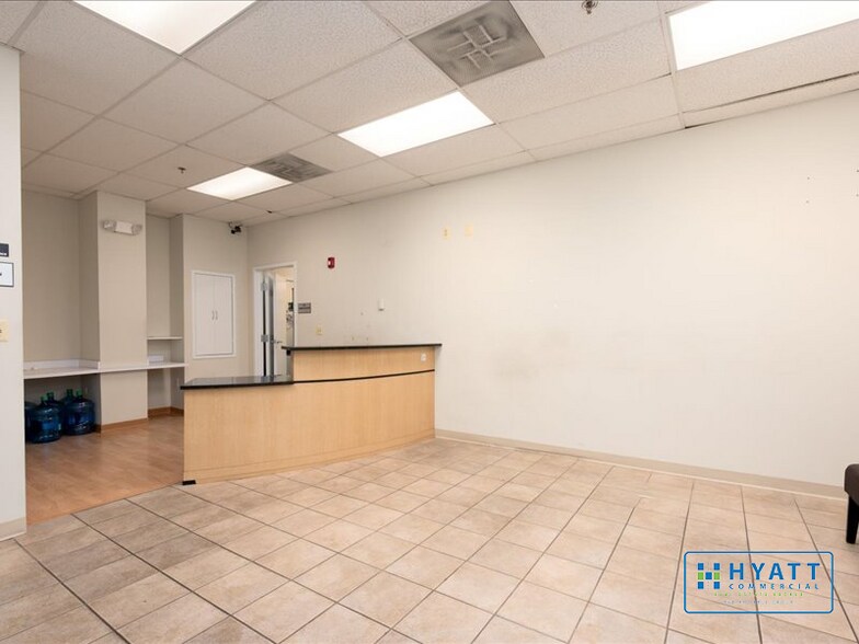 More Photos Of 12200 Annapolis Rd, Glenn Dale Medical For Lease