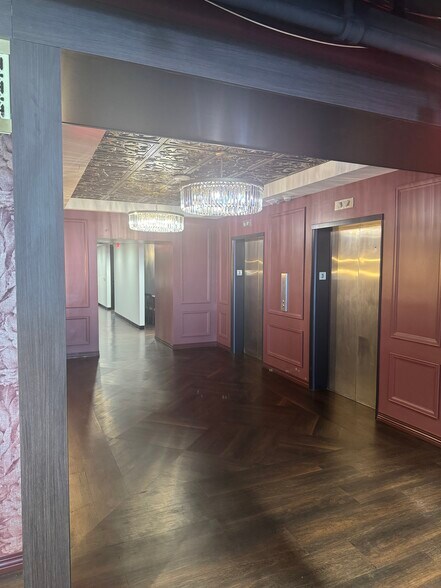 More Photos Of 159 4th Ave N, Nashville Office For Lease