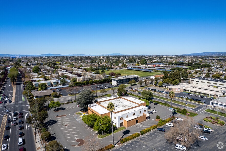 More Photos Of 27212 Calaroga Ave, Hayward Medical For Lease