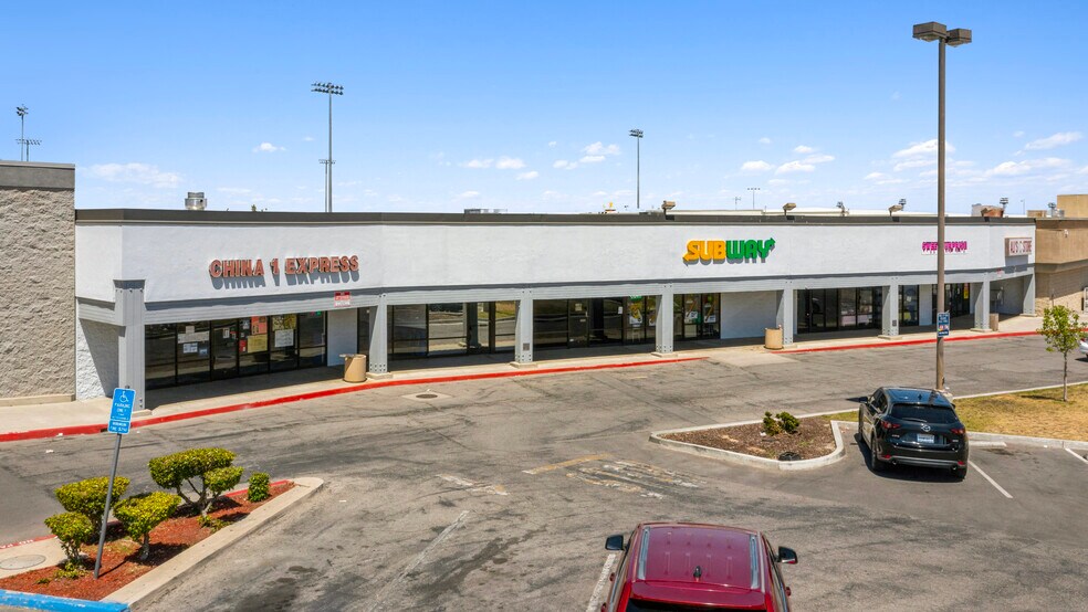 More Photos Of 1012-1040 Kern St, Taft Storefront For Sale