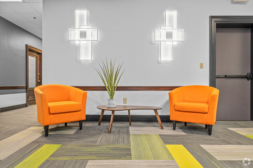 More Photos Of 313 W Liberty St, Lancaster Office For Lease