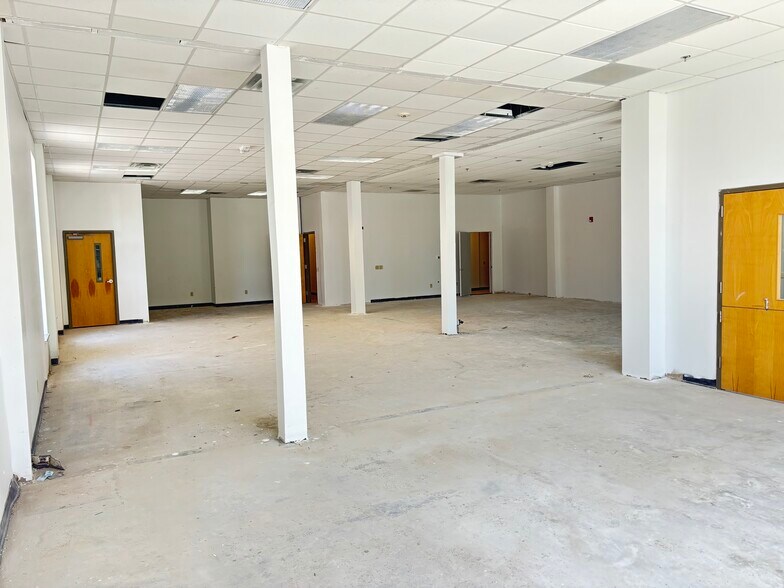 More Photos Of 101 Patton Ave, Asheville Storefront Retail Office For Lease