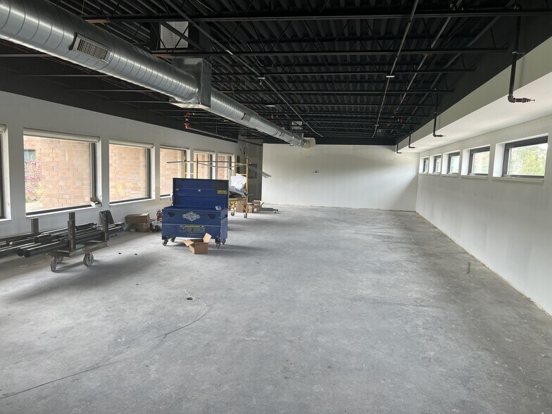More Photos Of 6910 S Madison St, Willowbrook Medical For Lease