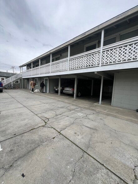 More Photos Of 21661 E Cliff Dr, Santa Cruz Apartments For Sale