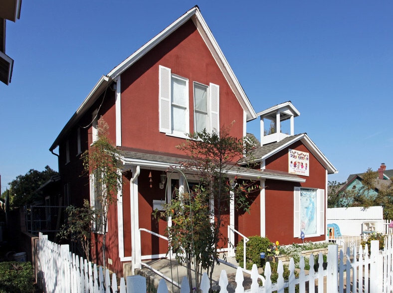 Primary Photo Of 272 S Glassell St, Orange Schools For Lease