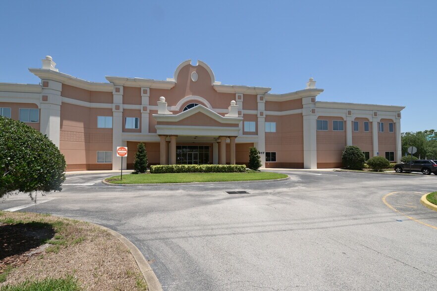 More Photos Of 917 Rinehart Rd, Lake Mary Medical For Lease