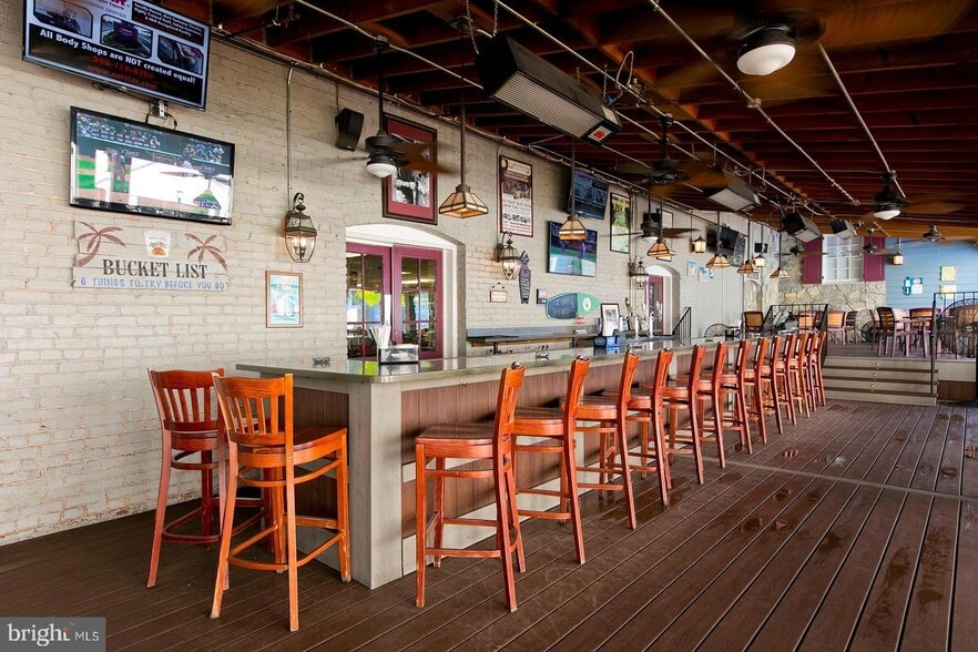 More Photos Of 121-125 E Piccadilly St, Winchester Restaurant For Sale