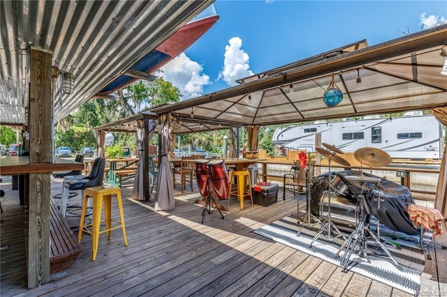 More Photos Of 6617 Riverside Dr, Yankeetown Marina For Sale