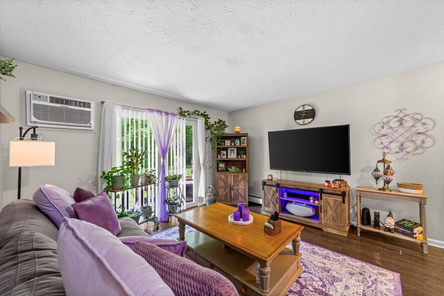 More Photos Of 5216 E Lake Rd, Sheffield Lake Apartments For Sale