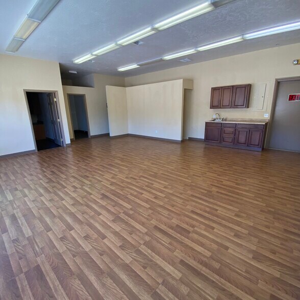 More Photos Of 400 Highway 55, Horseshoe Bend Storefront Retail Office For Sale