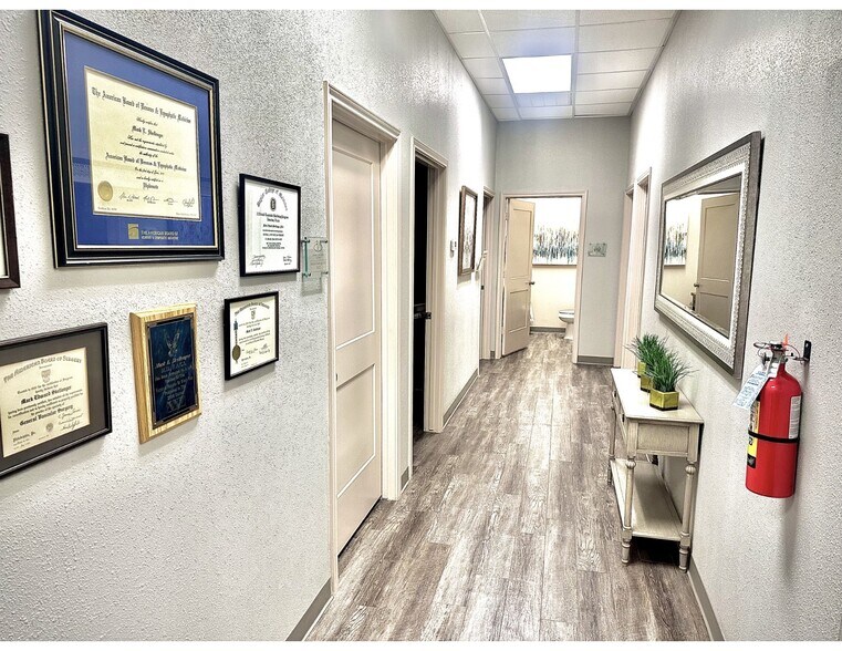 More Photos Of 17200 Highway 3, Webster Office For Sale