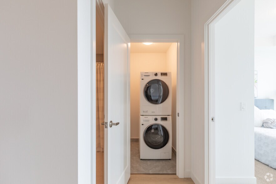 More Photos Of 1442 Highland Rd W, Kitchener Apartments For Lease