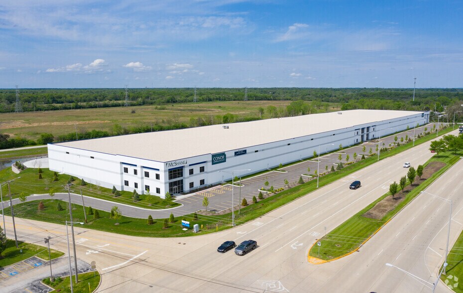 More Photos Of 27W501 North Ave, West Chicago Warehouse For Lease