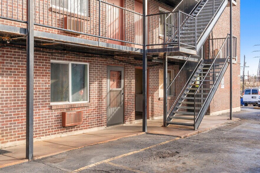 More Photos Of 1100 S Quivas St, Denver Apartments For Sale