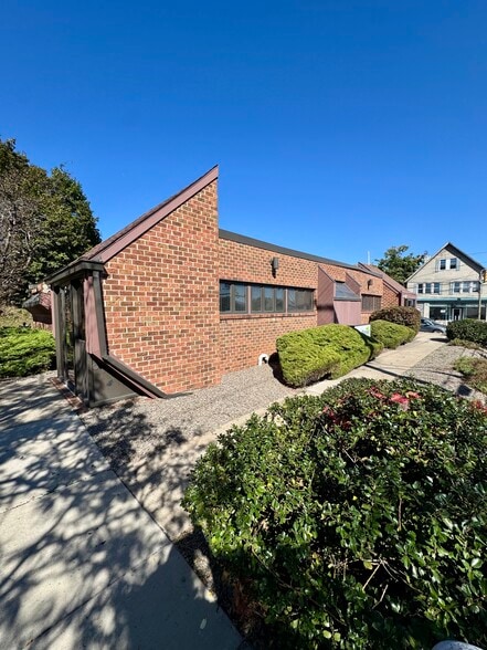 More Photos Of 397 N 9th Ave, Scranton Medical For Sale