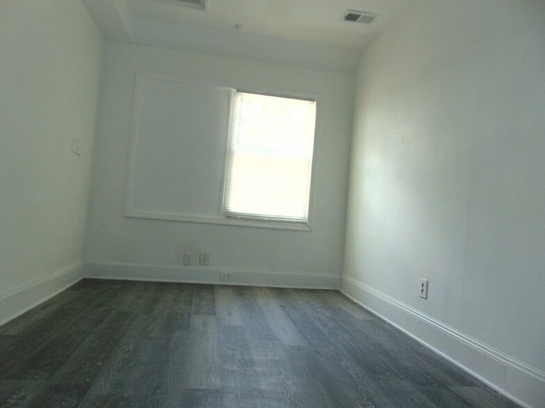 More Photos Of 6277 Memorial Dr, Stone Mountain Medical For Sale