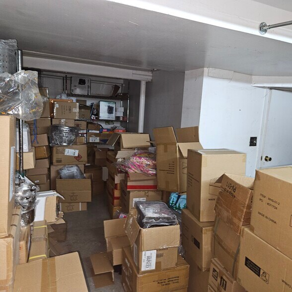 More Photos Of 75 Allen St, New York Apartments For Sale