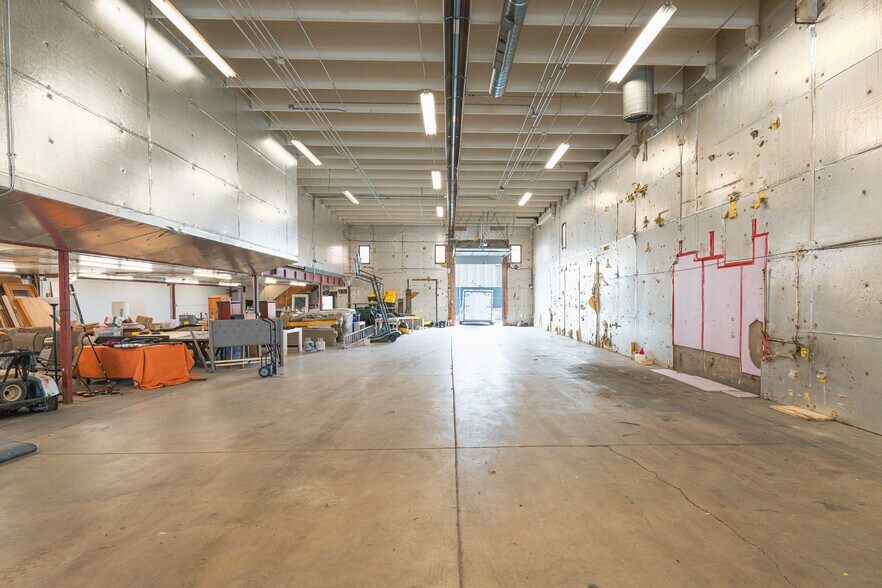More Photos Of 1270 S Lipan St, Denver Manufacturing For Sale