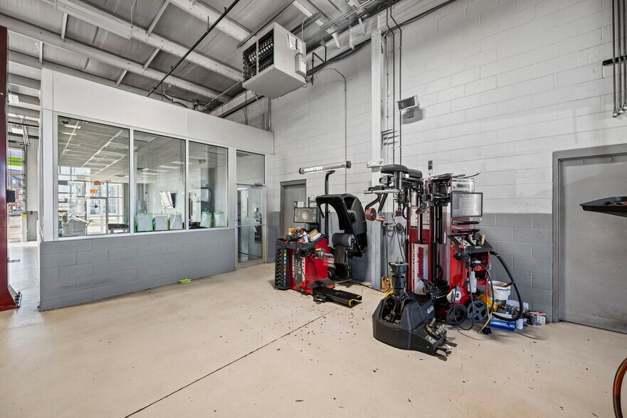 More Photos Of 3960 State Road 38 E, Lafayette Auto Dealership For Sale