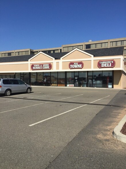 More Photos Of 109-117 Washington Ave, North Haven Storefront For Lease