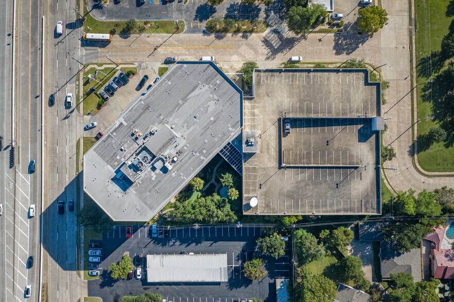 More Photos Of 11451 Katy Fwy, Houston Office For Lease