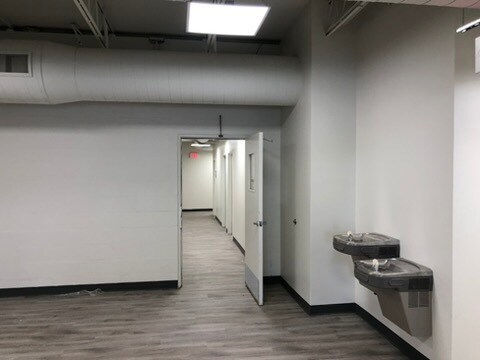 More Photos Of 7490 N 36th St, Pinellas Park Loft Creative Space For Lease