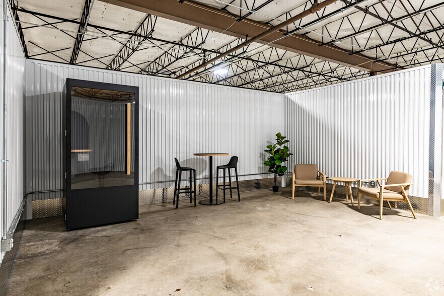 More Photos Of 1133 Polk Ave, Nashville Light Distribution For Lease