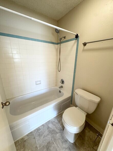 More Photos Of 1043 39th St, Sacramento Apartments For Sale