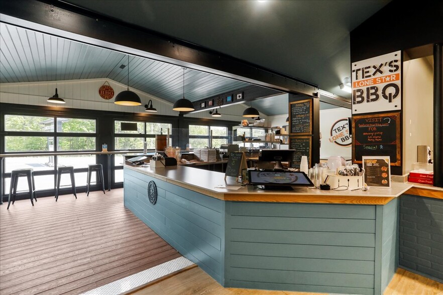 More Photos Of 985 Baltimore Pike, Gettysburg Storefront For Sale