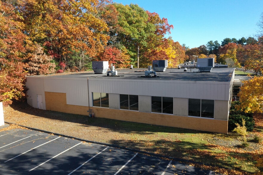 More Photos Of 15 Erie Dr, Natick Warehouse For Sale
