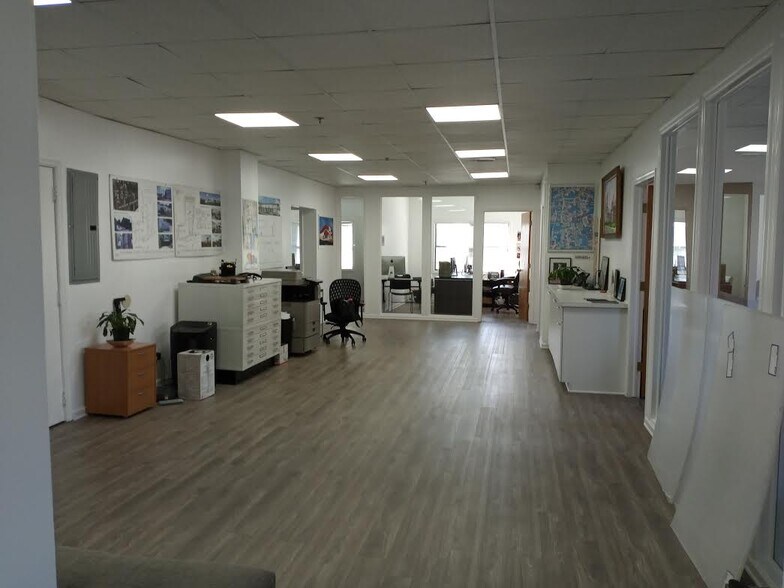 More Photos Of 117 Fort Lee Rd, Leonia Office For Lease