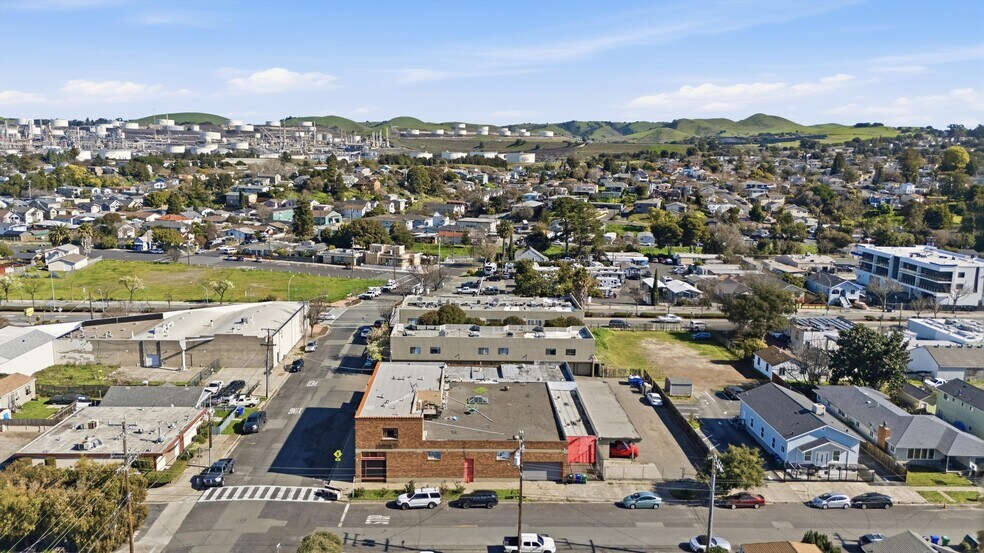 More Photos Of 511 3rd St, Rodeo Storefront Retail Residential For Sale