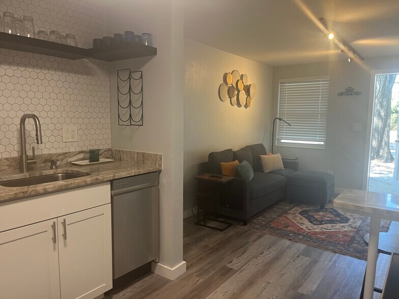 More Photos Of 115 Cleveland Ave, Largo Apartments For Sale