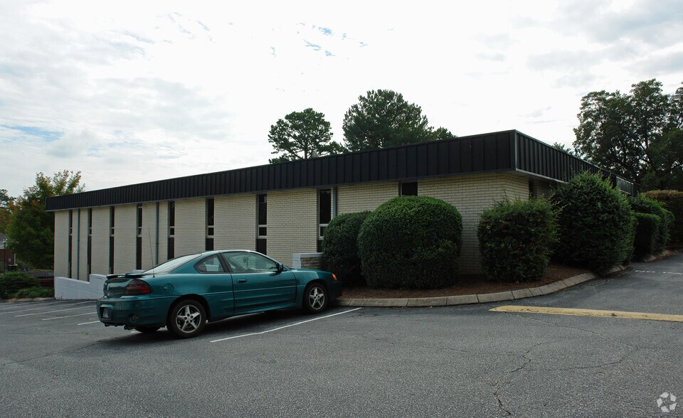More Photos Of 1530 Martin St, Winston-Salem Coworking Space