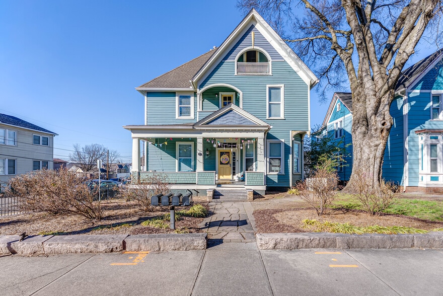 More Photos Of 1415 Highland Ave, Knoxville Multifamily For Sale