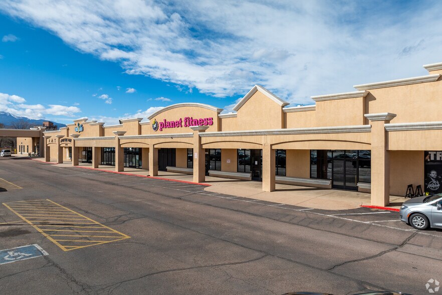 More Photos Of 2508-2520 Airport Rd, Colorado Springs General Retail For Sale