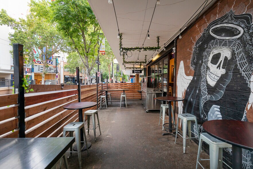 More Photos Of 1000 K St, Sacramento Restaurant For Lease