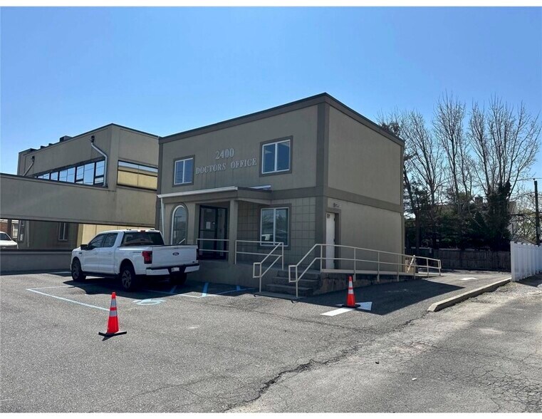 Primary Photo Of 2400 Hempstead Tpke, East Meadow Medical For Lease