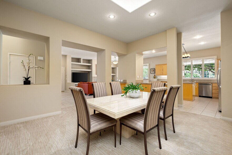 More Photos Of 285 Kavenish Dr, Rancho Mirage Apartments For Sale