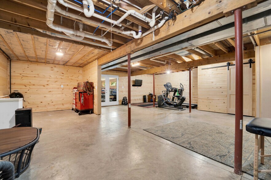 More Photos Of W12203 Highway 23, Ripon Auto Repair For Sale