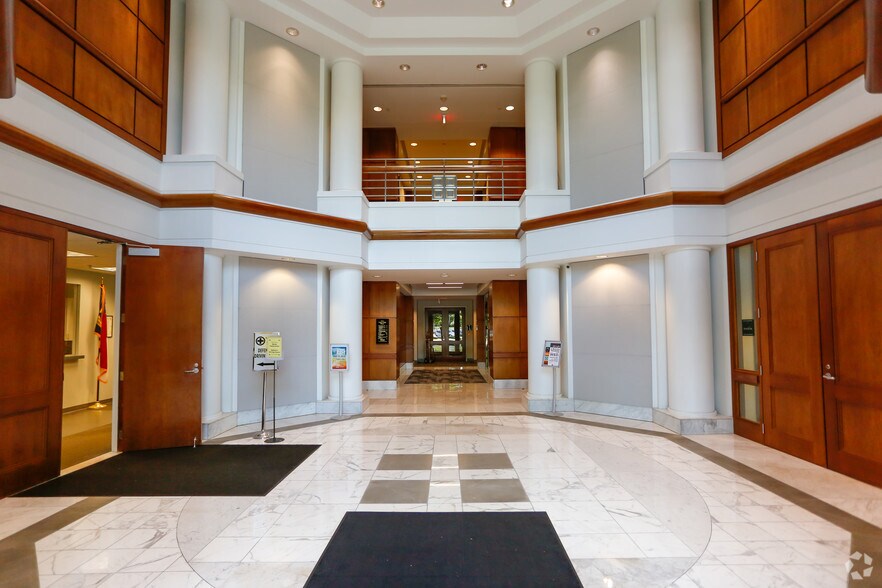 More Photos Of 2709 Water Ridge Pky, Charlotte Office For Lease