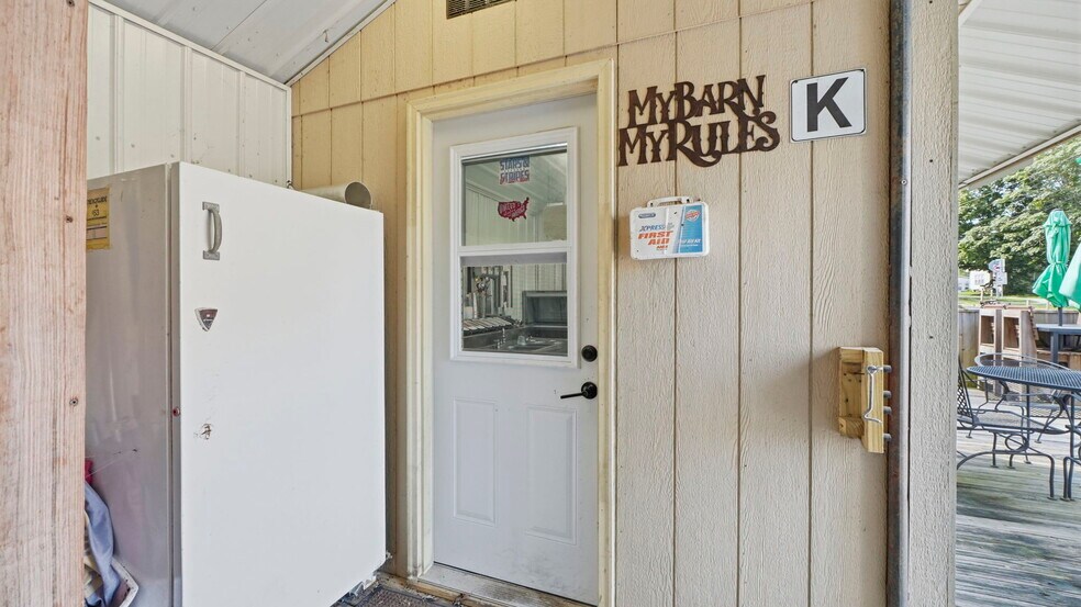 More Photos Of 109 Center St, Larwill Restaurant For Sale