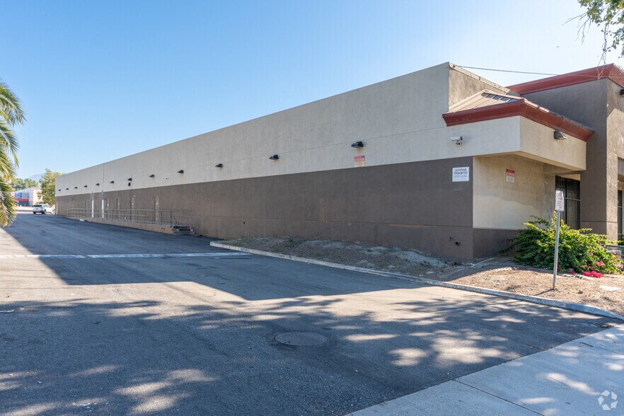 More Photos Of 2061-2085 S Garey Ave, Pomona Storefront Retail Office For Lease