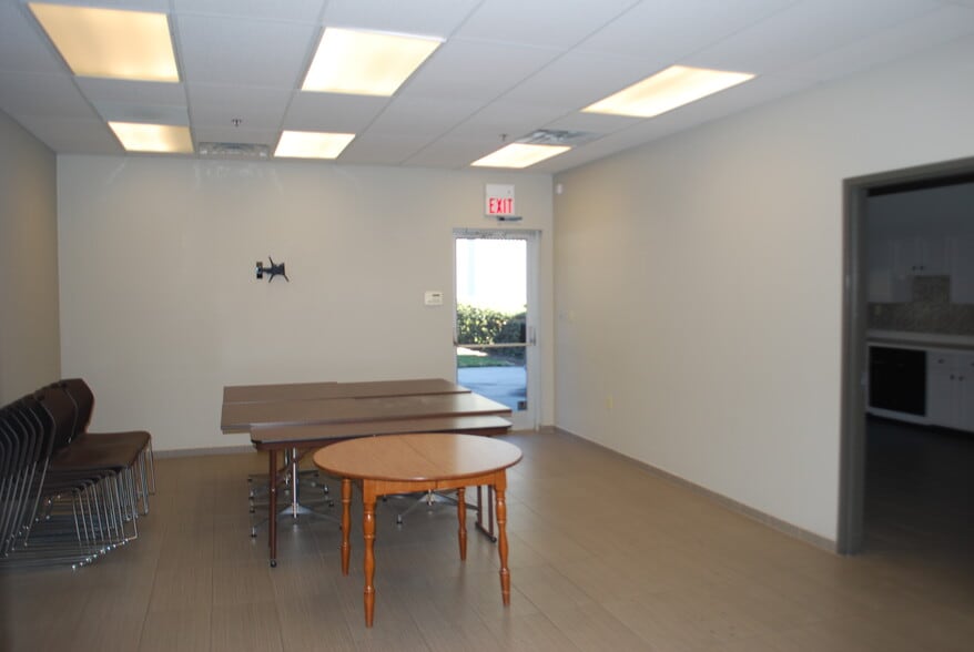 More Photos Of 5900 Weisbrook Ln, Knoxville Warehouse For Lease