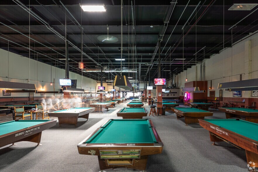 More Photos Of 2500 Grant Ave, Philadelphia Freestanding For Lease