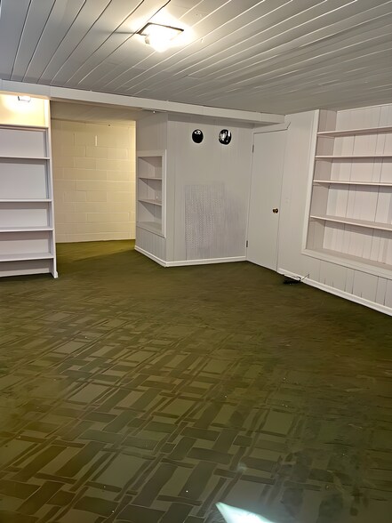 More Photos Of 520 Baird Cove Rd, Franklin Apartments For Sale