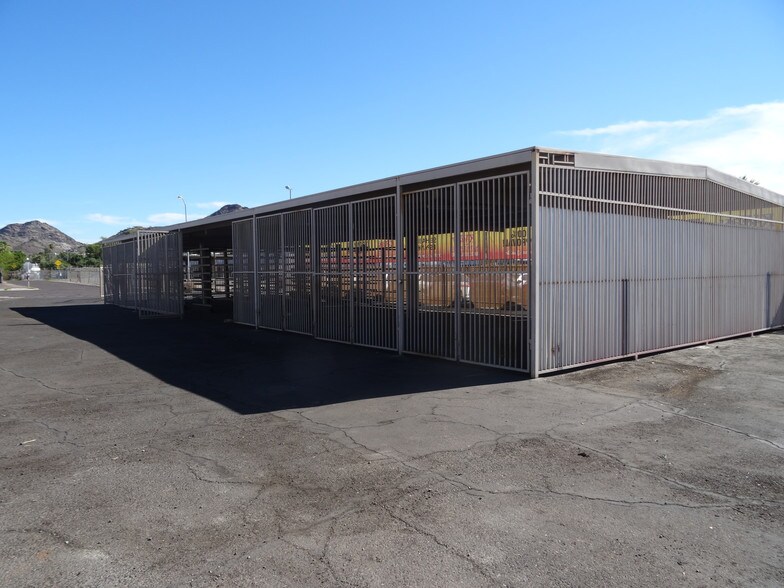 More Photos Of 9606 N Cave Creek Rd, Phoenix Auto Salvage Facility For Sale