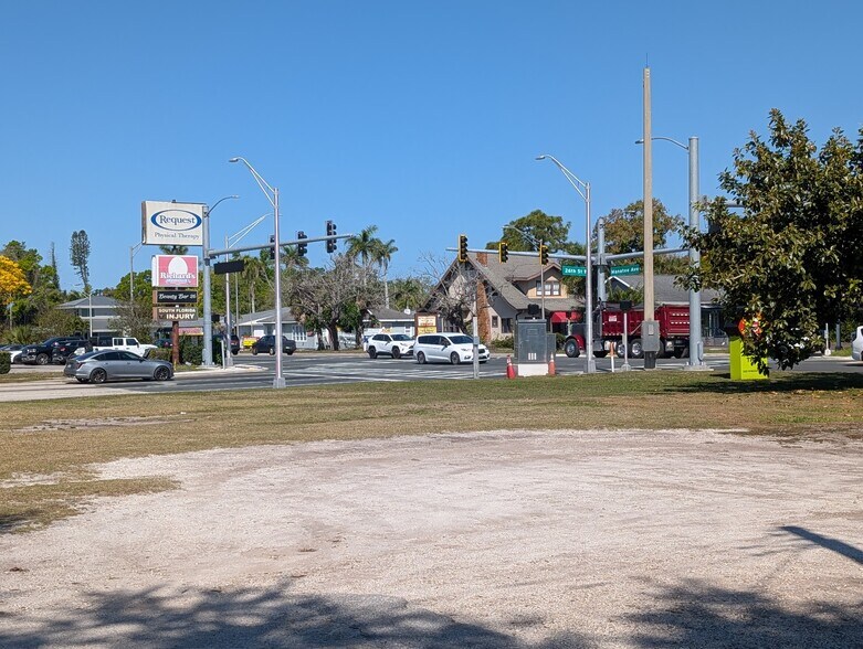 More Photos Of 512 25th St W, Bradenton Office For Lease