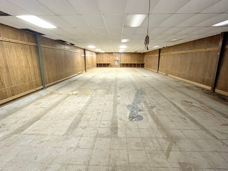 More Photos Of 120 Ash St, Spring Hope Storefront Retail Office For Sale