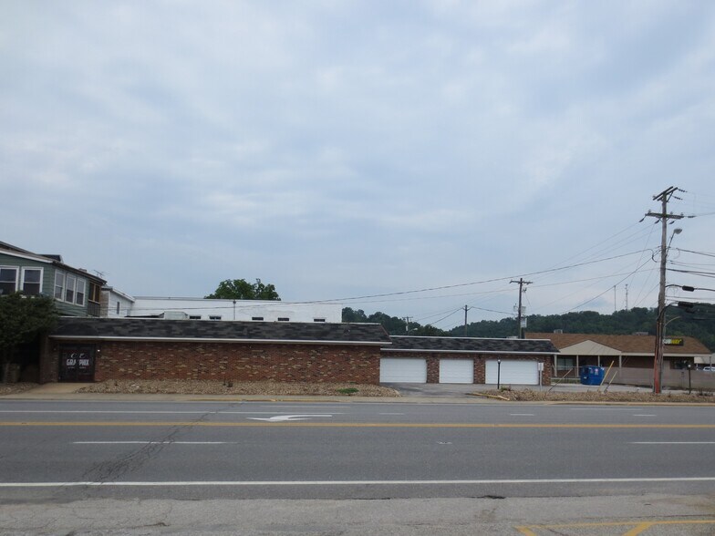 More Photos Of 1007 Smith St, Milton General Retail For Sale